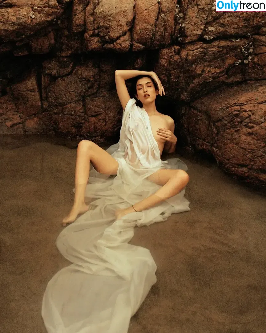 Rachayeta nude photo #0009 (rachayetab / ravynalexa)
