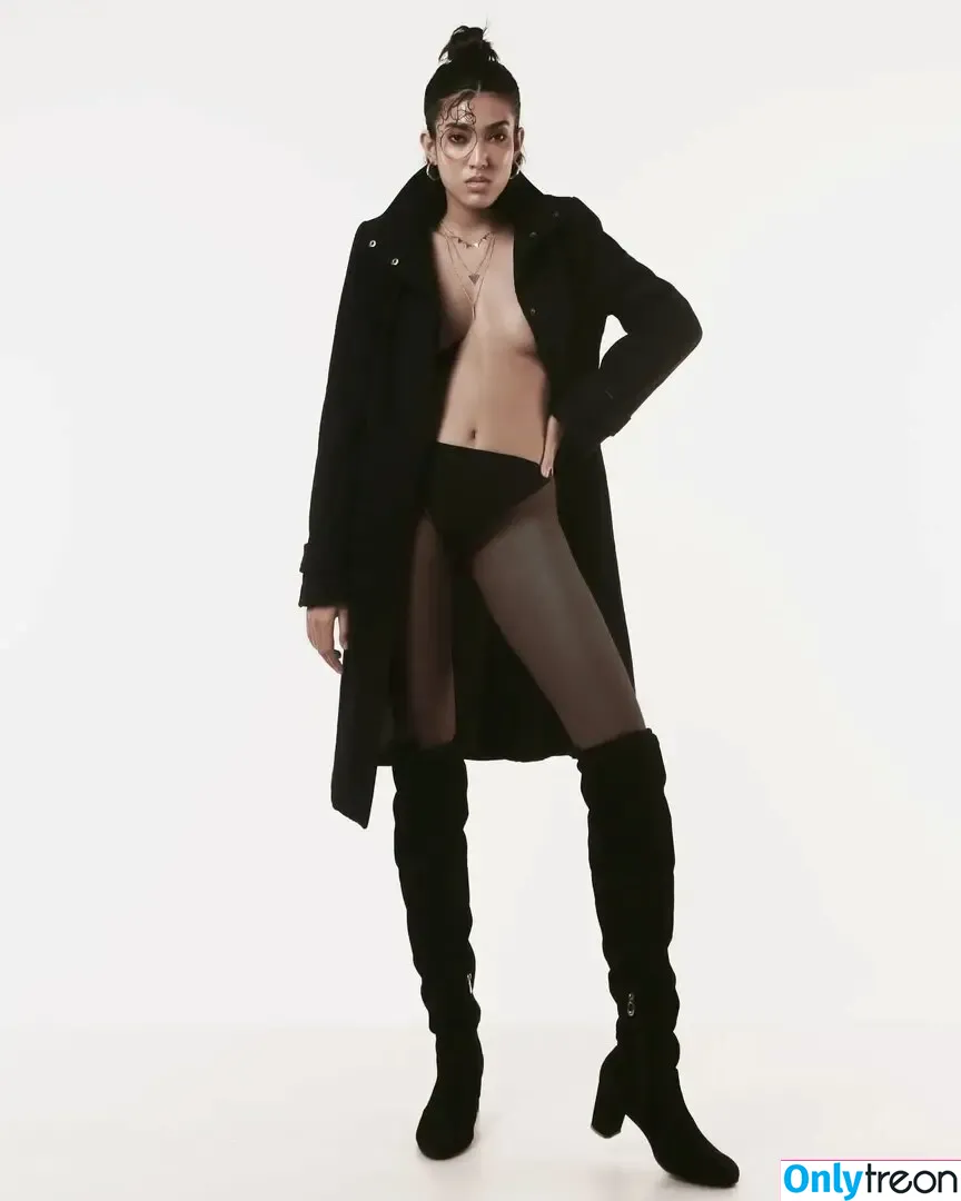 Rachayeta nude photo #0011 (rachayetab / ravynalexa)