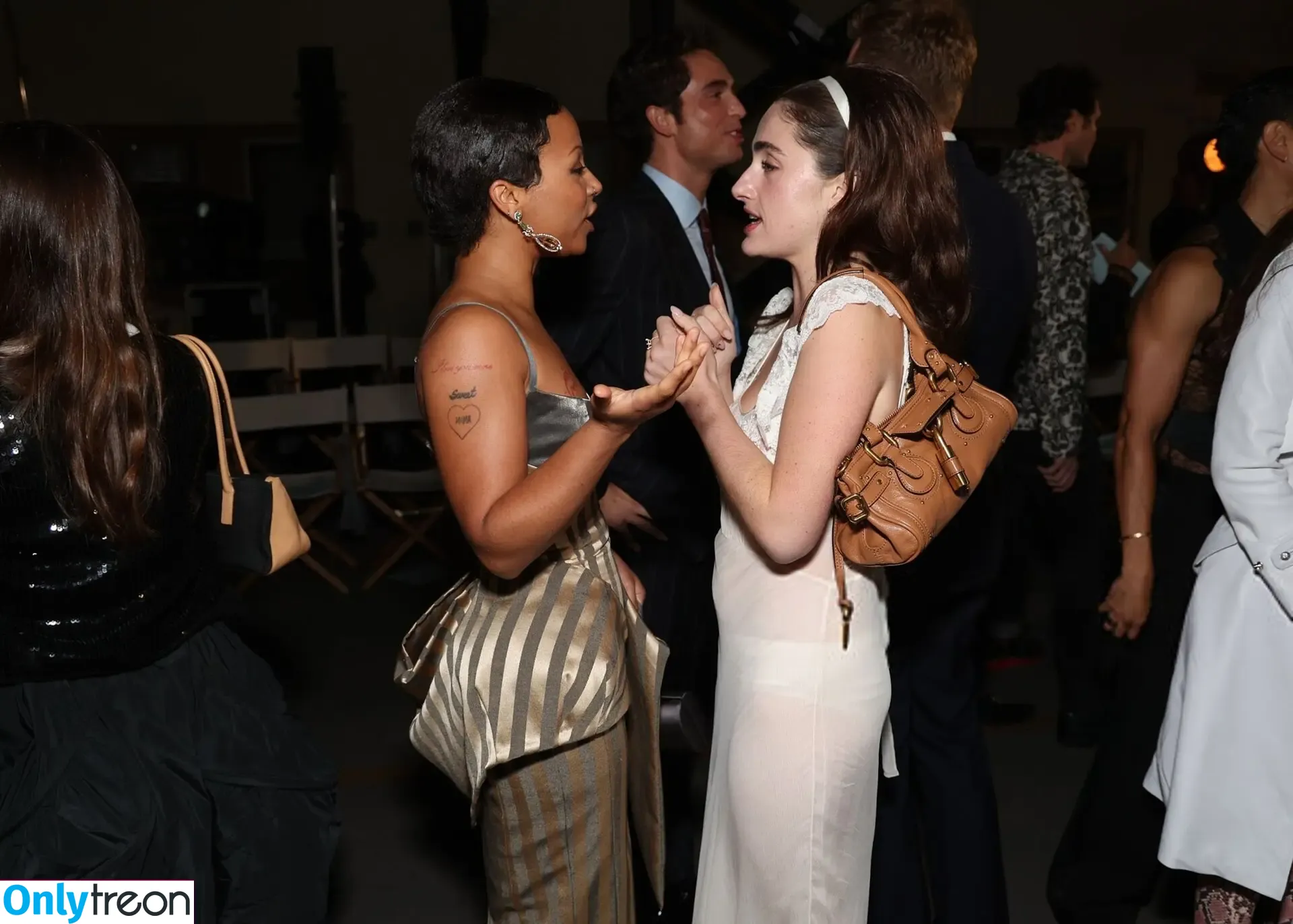 Rachel Anne Sennott голая photo #0882 (treaclychild)