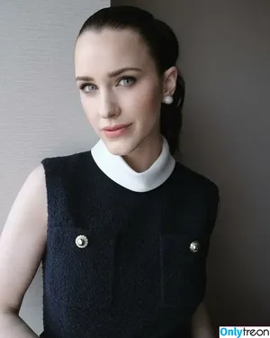 Rachel Brosnahan / Marvelous Mrs. Maisel / rachelbrosnahan фото голая #0669