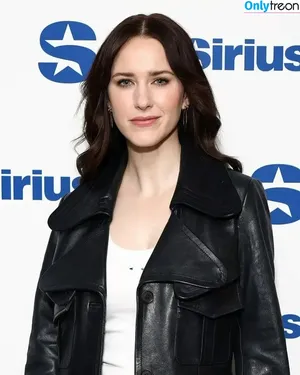 Rachel Brosnahan / Marvelous Mrs. Maisel / rachelbrosnahan фото голая #0674