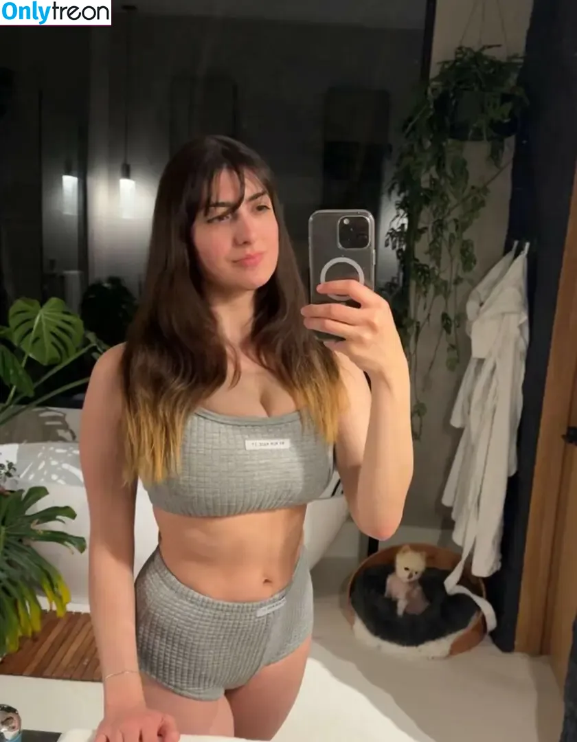 Rachel Levin nude photo #0006 (RclBeauty101)