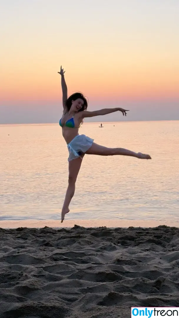 Rachel Pizzolato nude photo #1564 (Beautyandbrainswithatwist - / beautyandbrainswithatwist / biancasotelo14 / braintwist2112)