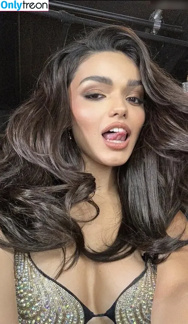 Rachel Zegler голая photo #0972 (rachelzegler / rachmariexoxo)