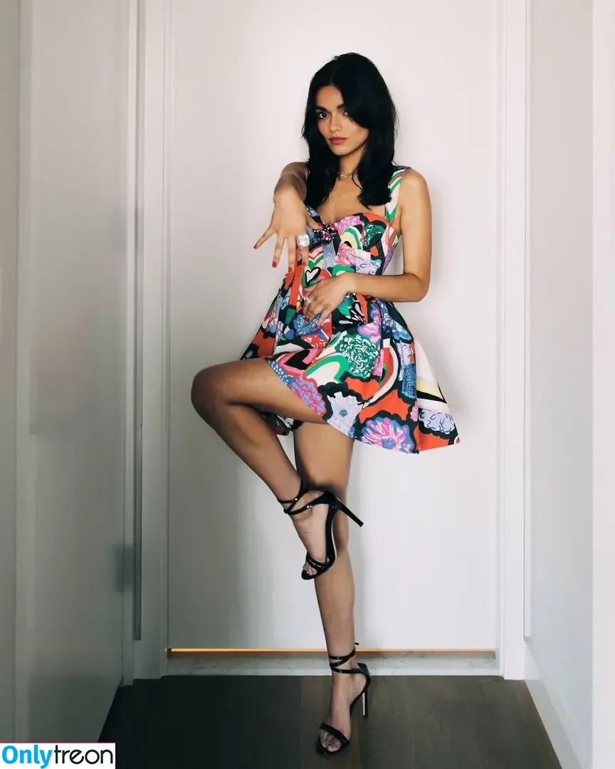 Rachel Zegler голая photo #1026 (rachelzegler / rachmariexoxo)