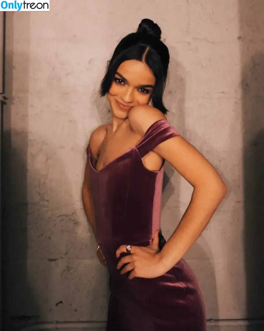 Rachel Zegler голая photo #1280 (rachelzegler / rachmariexoxo)