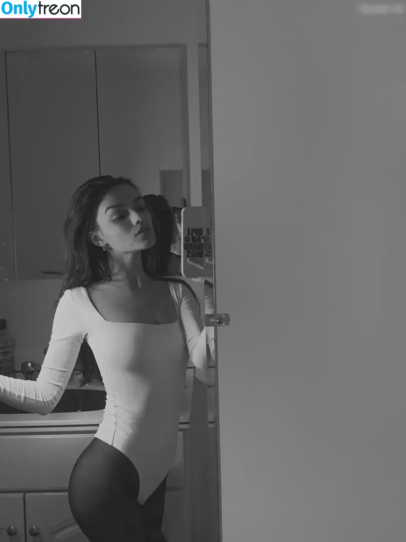 Rachel Zegler nude photo #1845 (rachelzegler / rachmariexoxo)