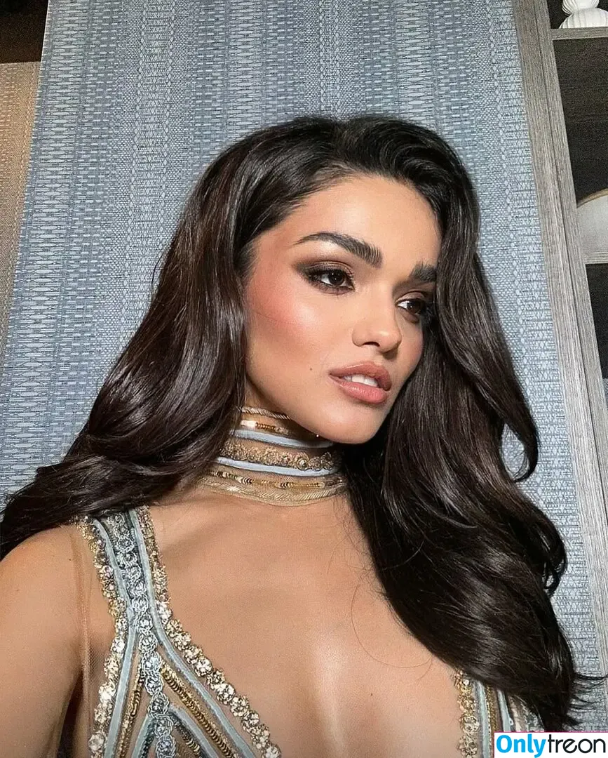 Rachel Zegler голая photo #1864 (rachelzegler / rachmariexoxo)
