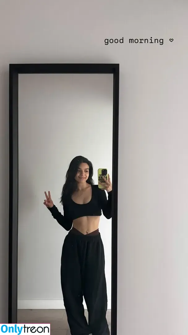 Rachel Zegler nude photo #1879 (rachelzegler / rachmariexoxo)