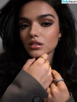 Rachel Zegler / rachelzegler / rachmariexoxo nude photo #2095