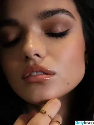 Rachel Zegler / rachelzegler / rachmariexoxo nude photo #2096