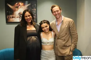 Rachel Zegler / rachelzegler / rachmariexoxo nude photo #2108