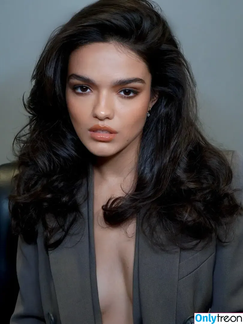 Rachel Zegler nude photo #2094 (rachelzegler / rachmariexoxo)