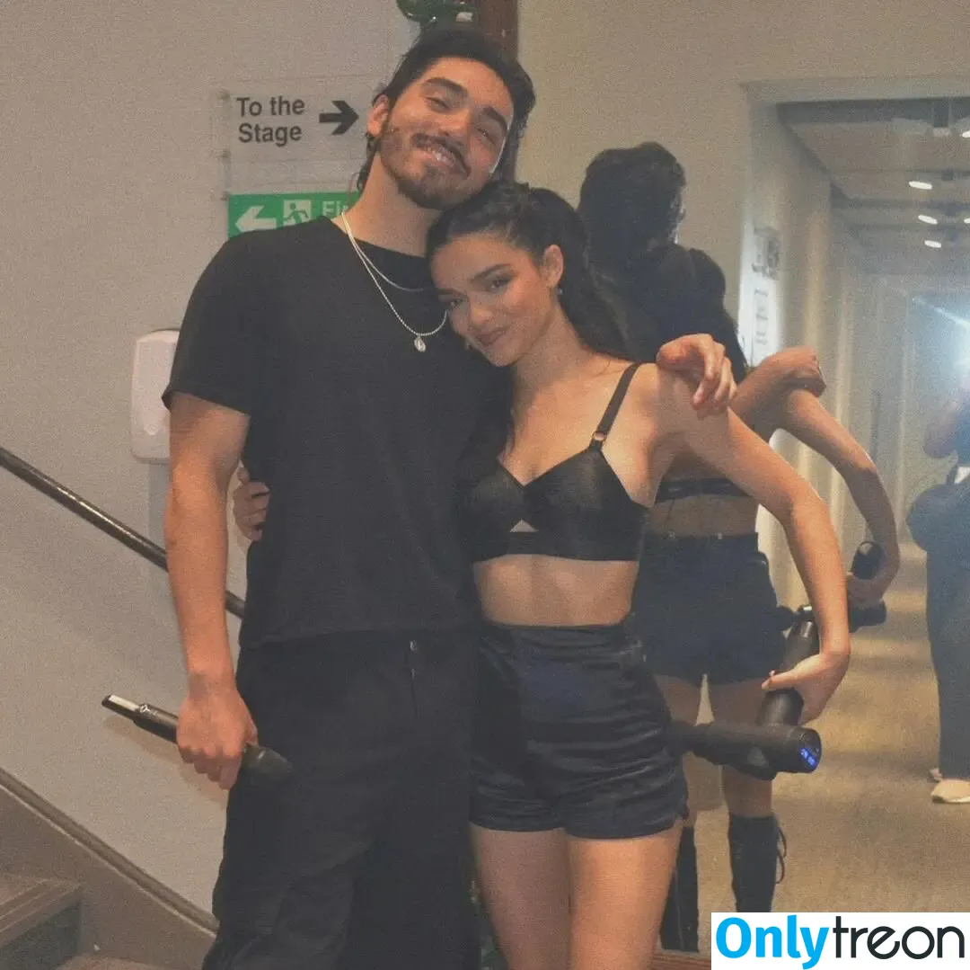 Rachel Zegler nude photo #2100 (rachelzegler / rachmariexoxo)