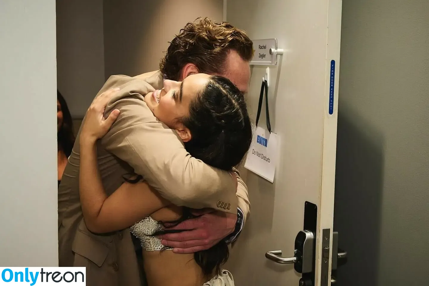 Rachel Zegler nude photo #2110 (rachelzegler / rachmariexoxo)