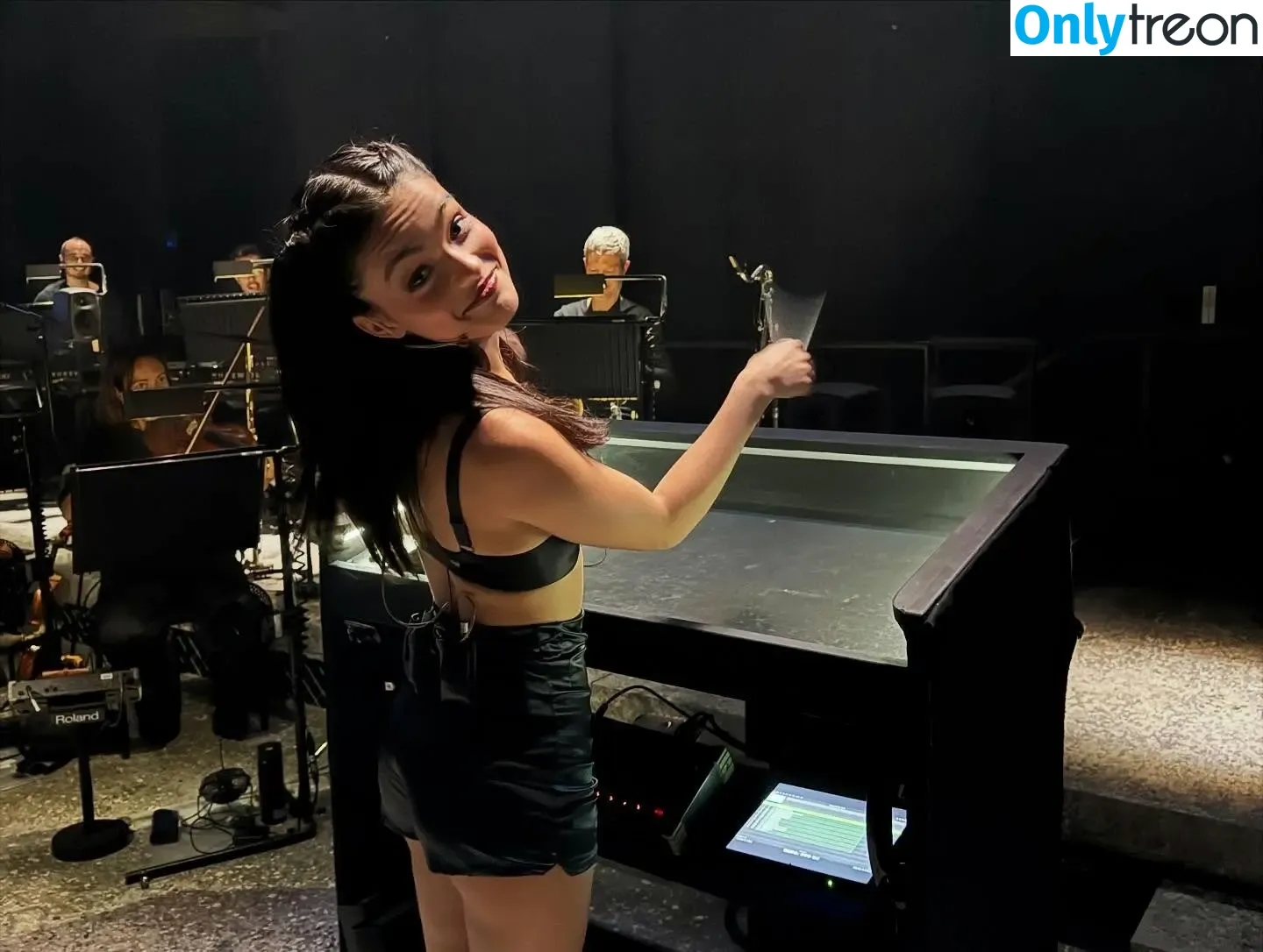 Rachel Zegler nude photo #2114 (rachelzegler / rachmariexoxo)