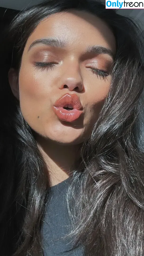 Rachel Zegler nude photo #2116 (rachelzegler / rachmariexoxo)