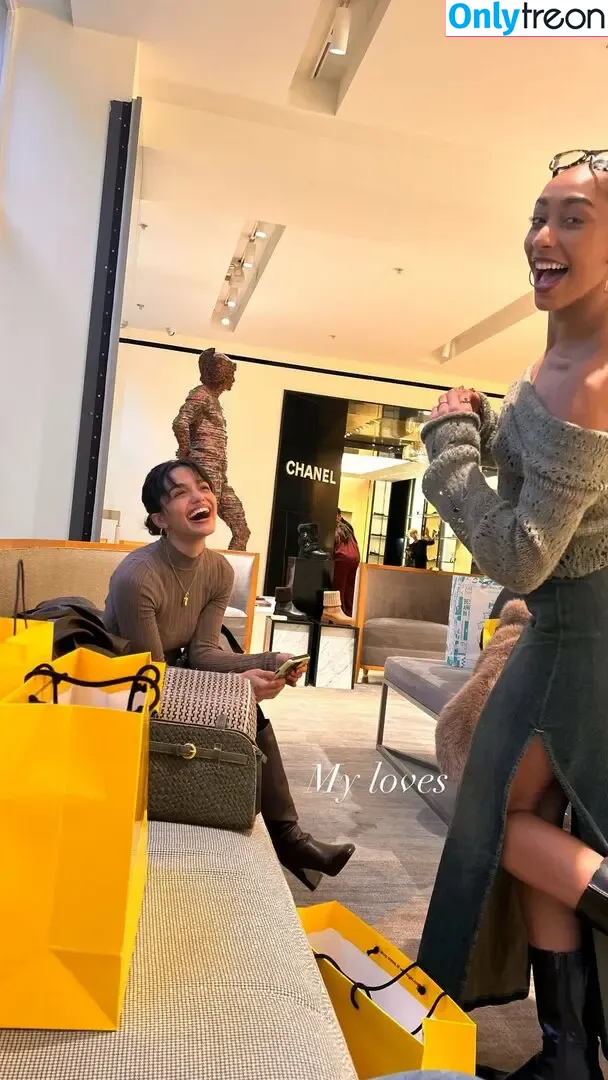 Rachel Zegler nude photo #2120 (rachelzegler / rachmariexoxo)