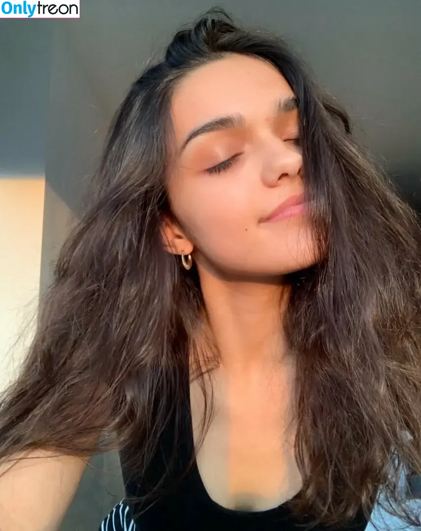 Rachel Zegler nude photo #2125 (rachelzegler / rachmariexoxo)