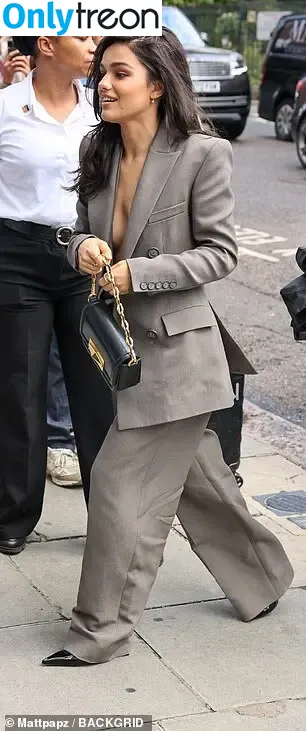 Rachel Zegler nude photo #2126 (rachelzegler / rachmariexoxo)