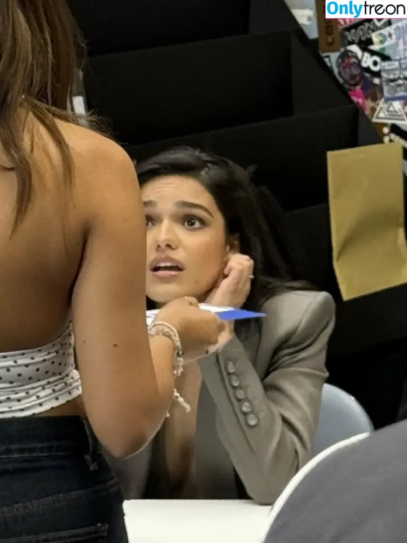 Rachel Zegler nude photo #2128 (rachelzegler / rachmariexoxo)