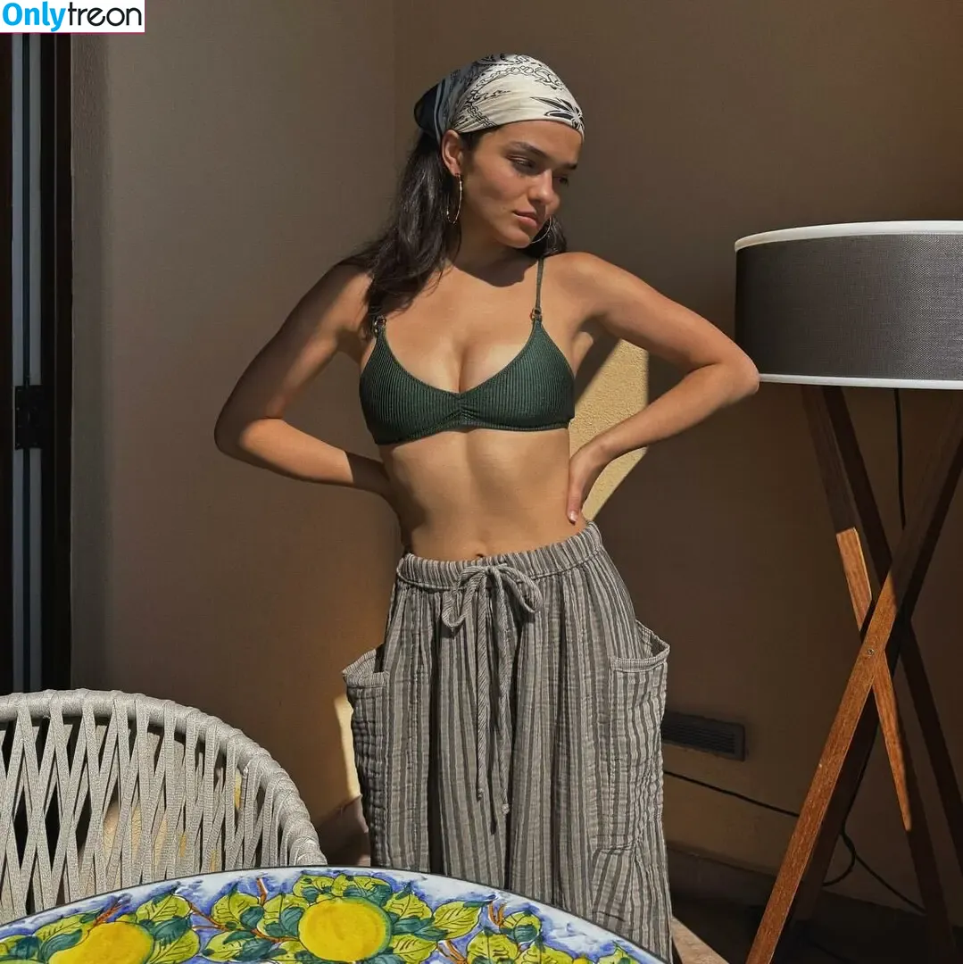 Rachel Zegler nude photo #2151 (rachelzegler / rachmariexoxo)