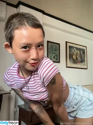 Racymushroom / Zoemieu nude photo #0007