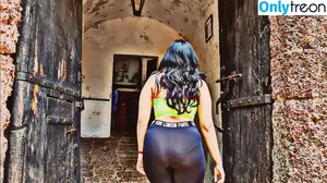 Radhika Maroo / radhikamaroo nude photo #0002