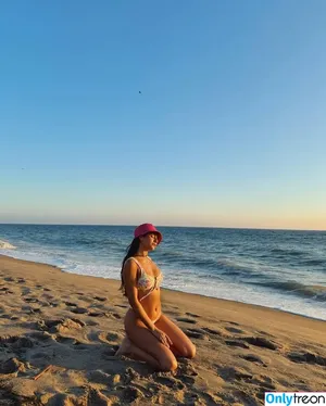 Radhika Seth / radhikasethh nude photo #0100