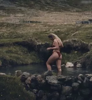 Ragga Ragnars / RagnheiÃ°ur RagnarsdÃ³ttir / raggaragnars / ragnarzdrapa nude photo #0076