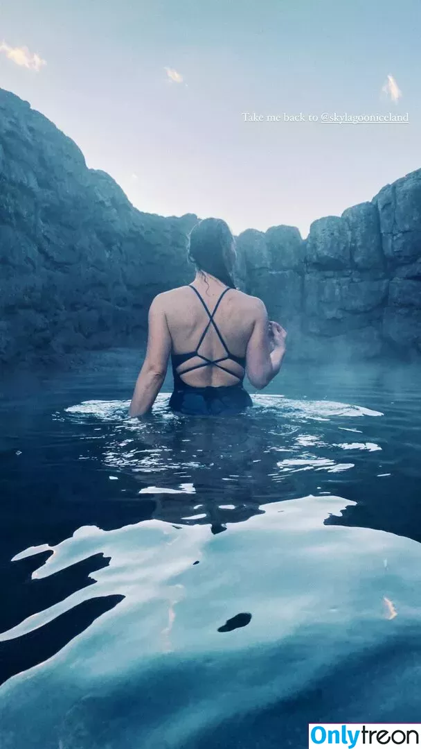 Ragga Ragnars nude photo #0225 (RagnheiÃ°ur RagnarsdÃ³ttir / raggaragnars / ragnarzdrapa)