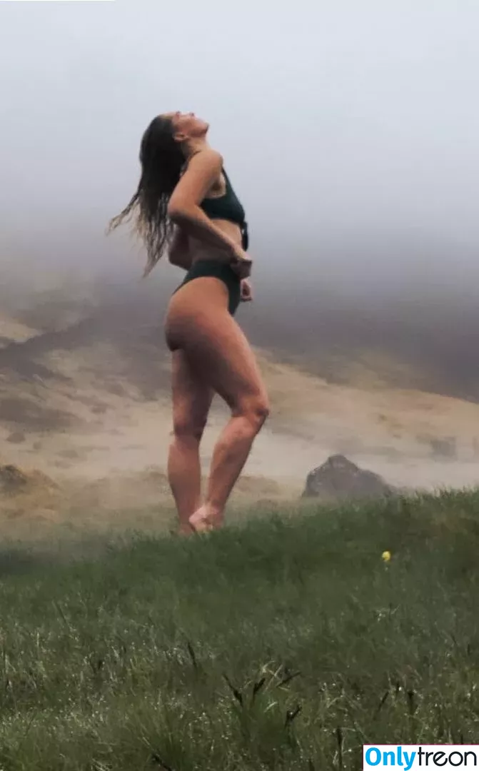 Ragga Ragnars nude photo #0238 (RagnheiÃ°ur RagnarsdÃ³ttir / raggaragnars / ragnarzdrapa)