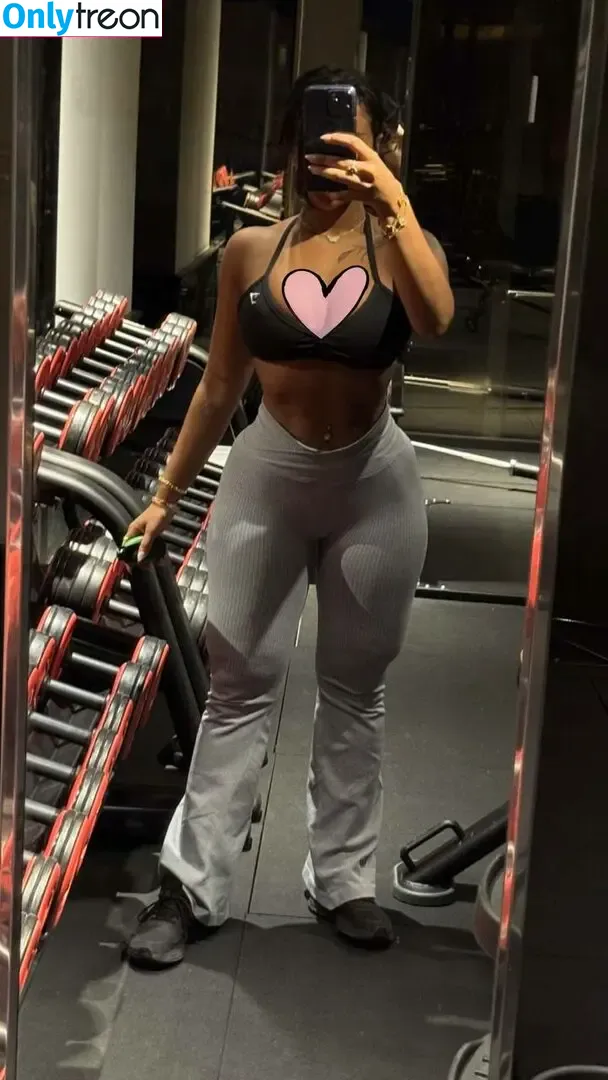 Raghad Hussain nude photo #0026 (coach Raghad / raghadhfit)