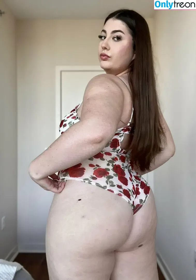rahrahitssarah nude photo #0235 (rawrawitssarah)