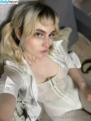 rainbowelsa / rainbowlelas nude photo #0001