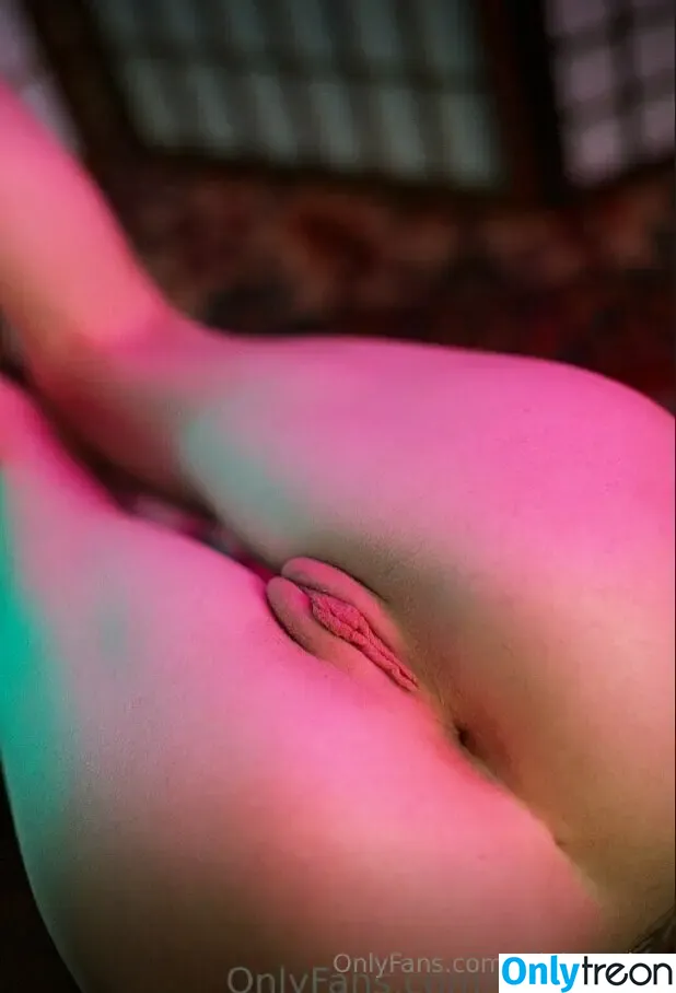 rainbowelsa nude photo #0068 (rainbowlelas)