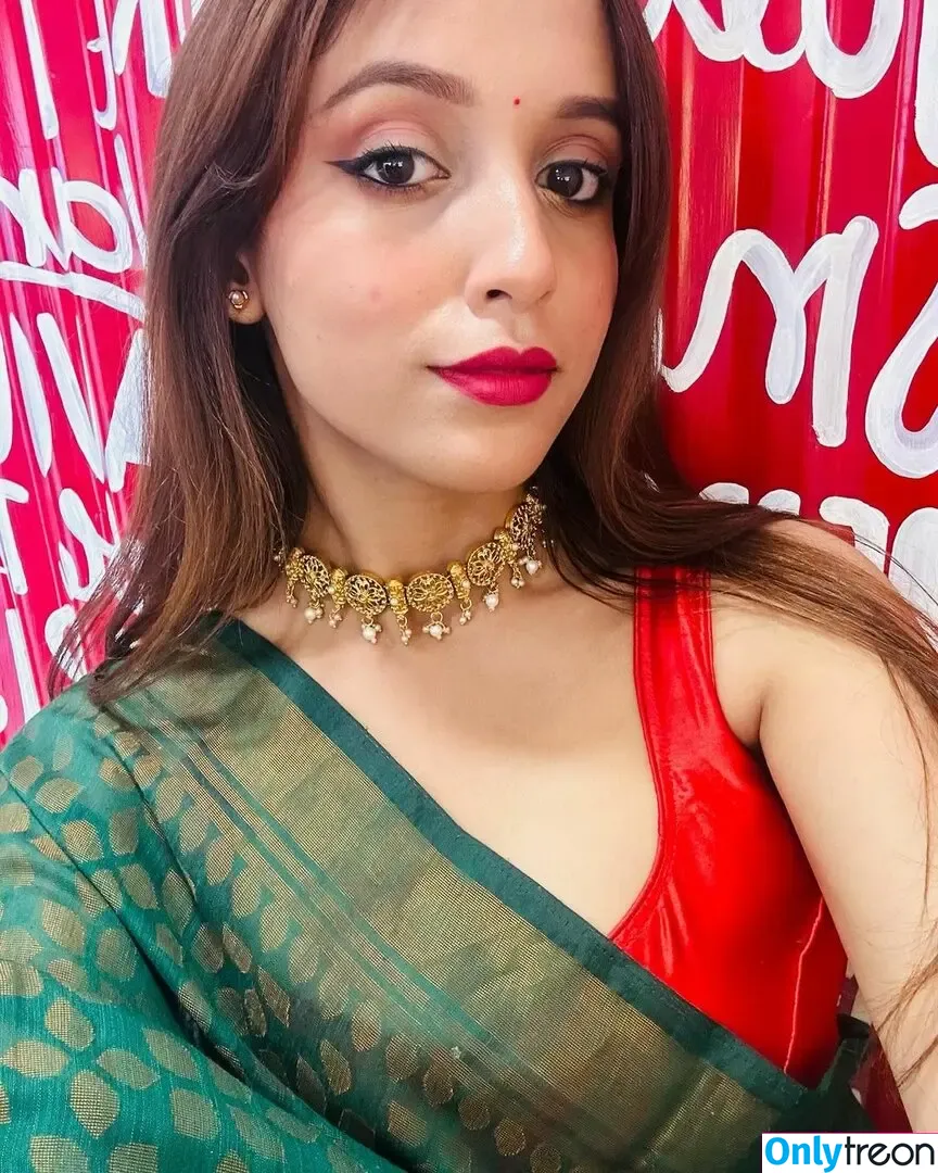 Rajasree nude photo #0006 (rajahraee / sreeeeeeee.__)