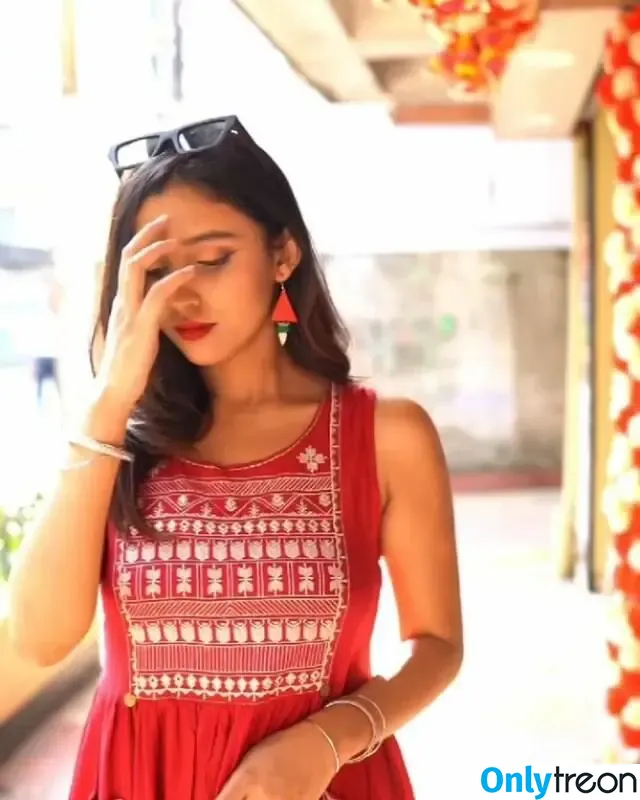 Rajasree nude photo #0028 (rajahraee / sreeeeeeee.__)