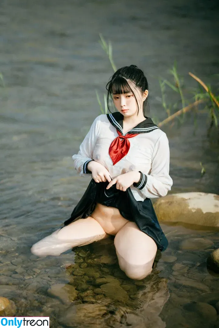 落落Raku nude photo #0035 (raku66666 / rakuraku166)