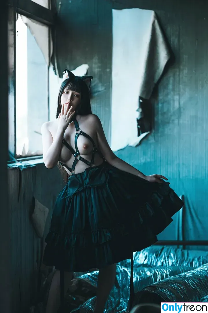 落落Raku nude photo #0056 (raku66666 / rakuraku166)