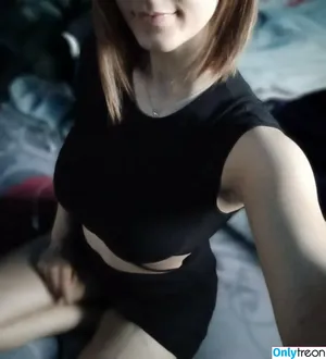 Raluca / Andreeaonly19 / Deea_ralu2 / raluca199 nude photo #0002