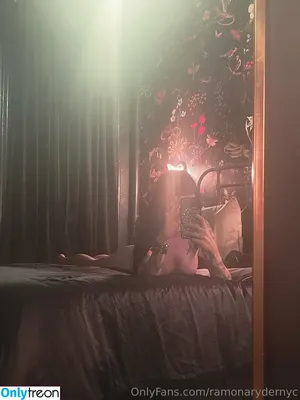 ramonarydernyc / mistressramonanyc nude photo #0016