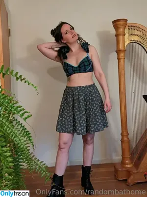  nude photo #0004
