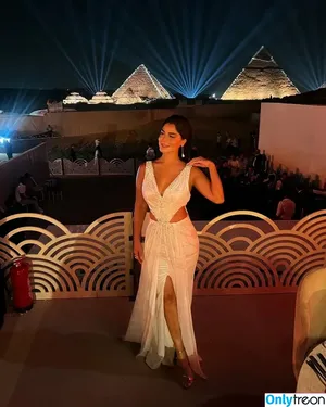 Rania Mansour / raniamansourofficial фото голая #0075