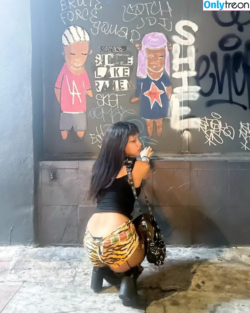 Rappers Daughters nude photo #0047 (reignyates)