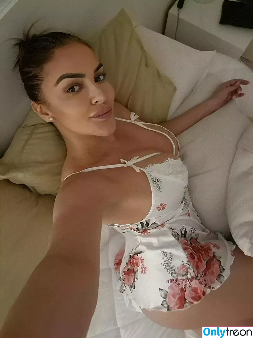 Raquel Sanchez nude photo #0063 ( / Raquelsanchezstyle)
