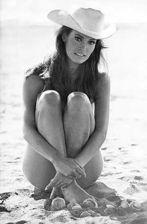 Raquel Welch / therealraquelwelch фото голая #0024