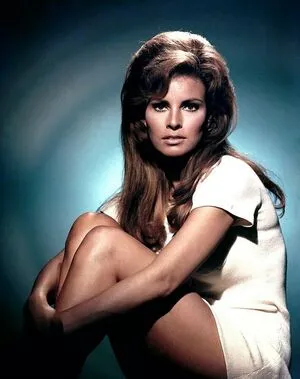 Raquel Welch / therealraquelwelch фото голая #0086