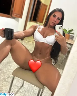 Raquelsr.schneider / Raquel Rodrigues nude photo #0003
