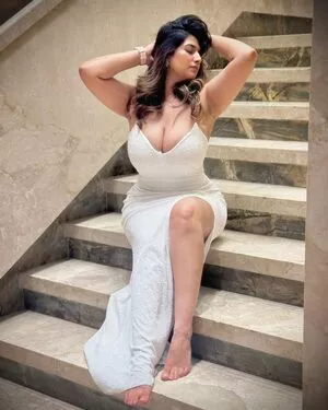 Rasha Kirmani / Rasha_Kirmani фото голая #0132
